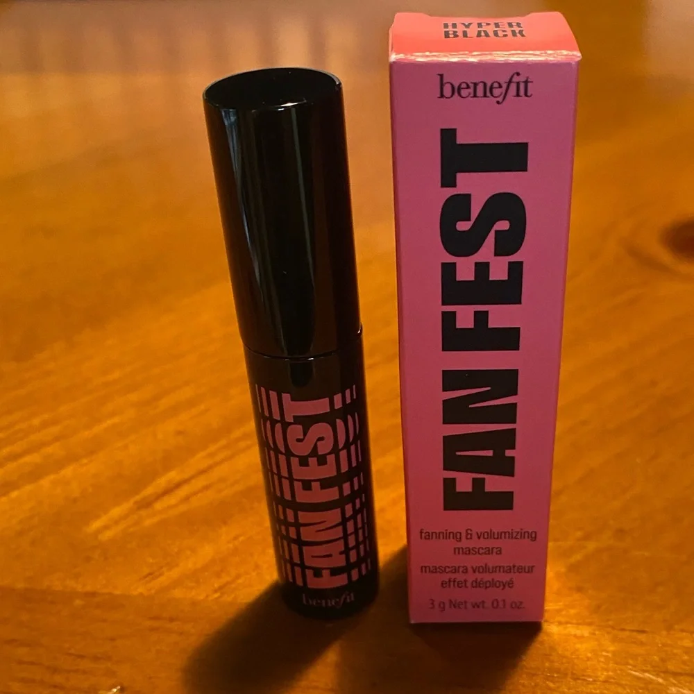 Benefit Fan Fest Mascara